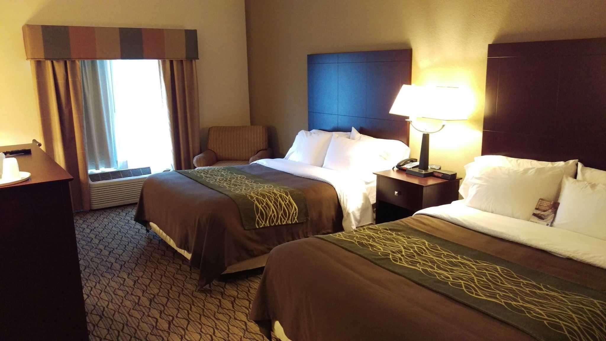 Comfort Inn Huntington Near University Extérieur photo