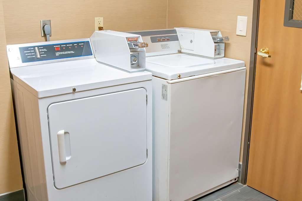 Comfort Inn Huntington Near University Facilités photo