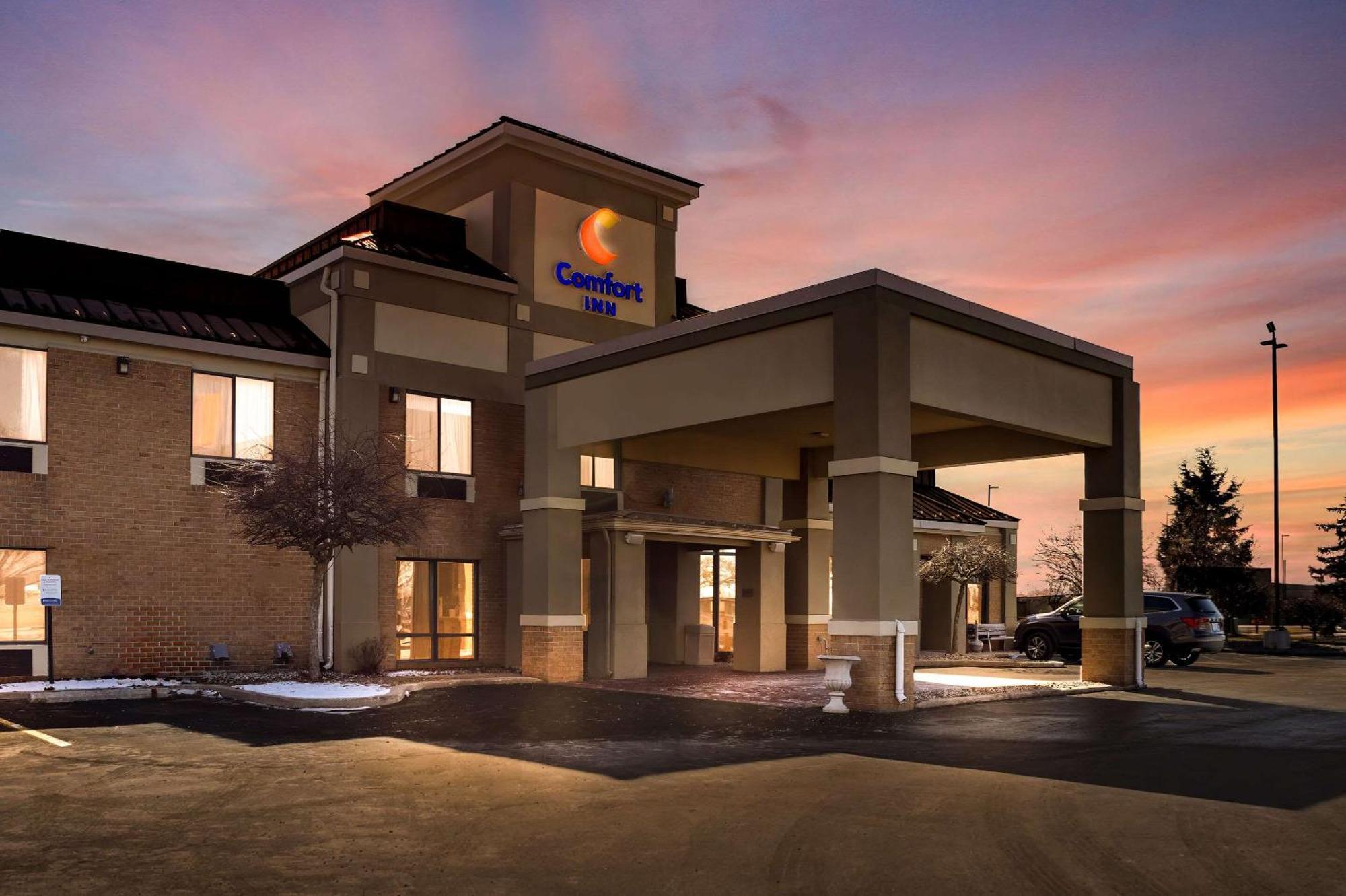 Comfort Inn Huntington Near University Extérieur photo
