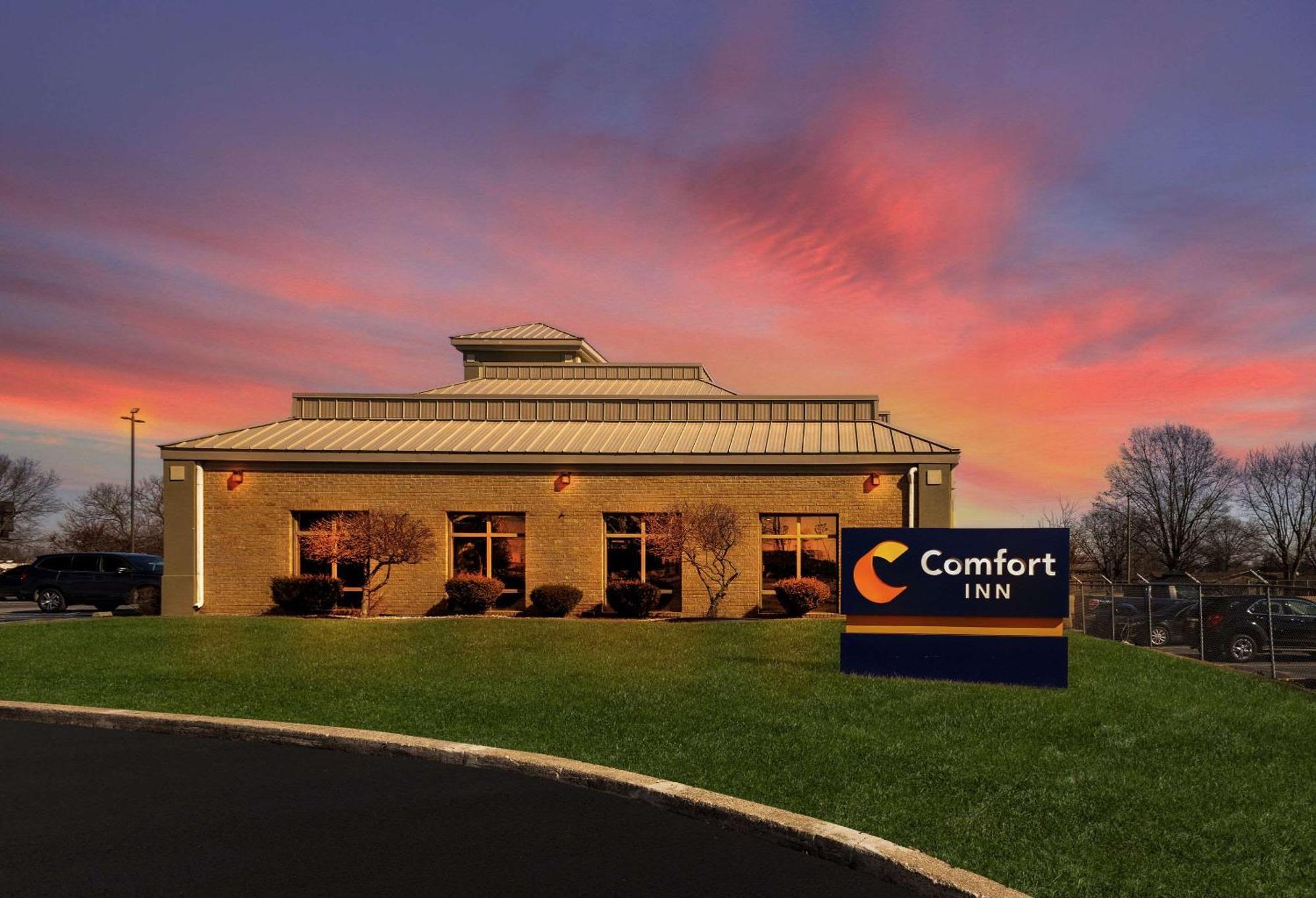 Comfort Inn Huntington Near University Extérieur photo