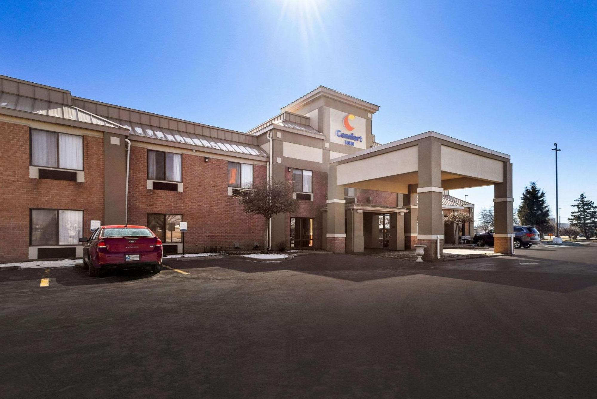 Comfort Inn Huntington Near University Extérieur photo