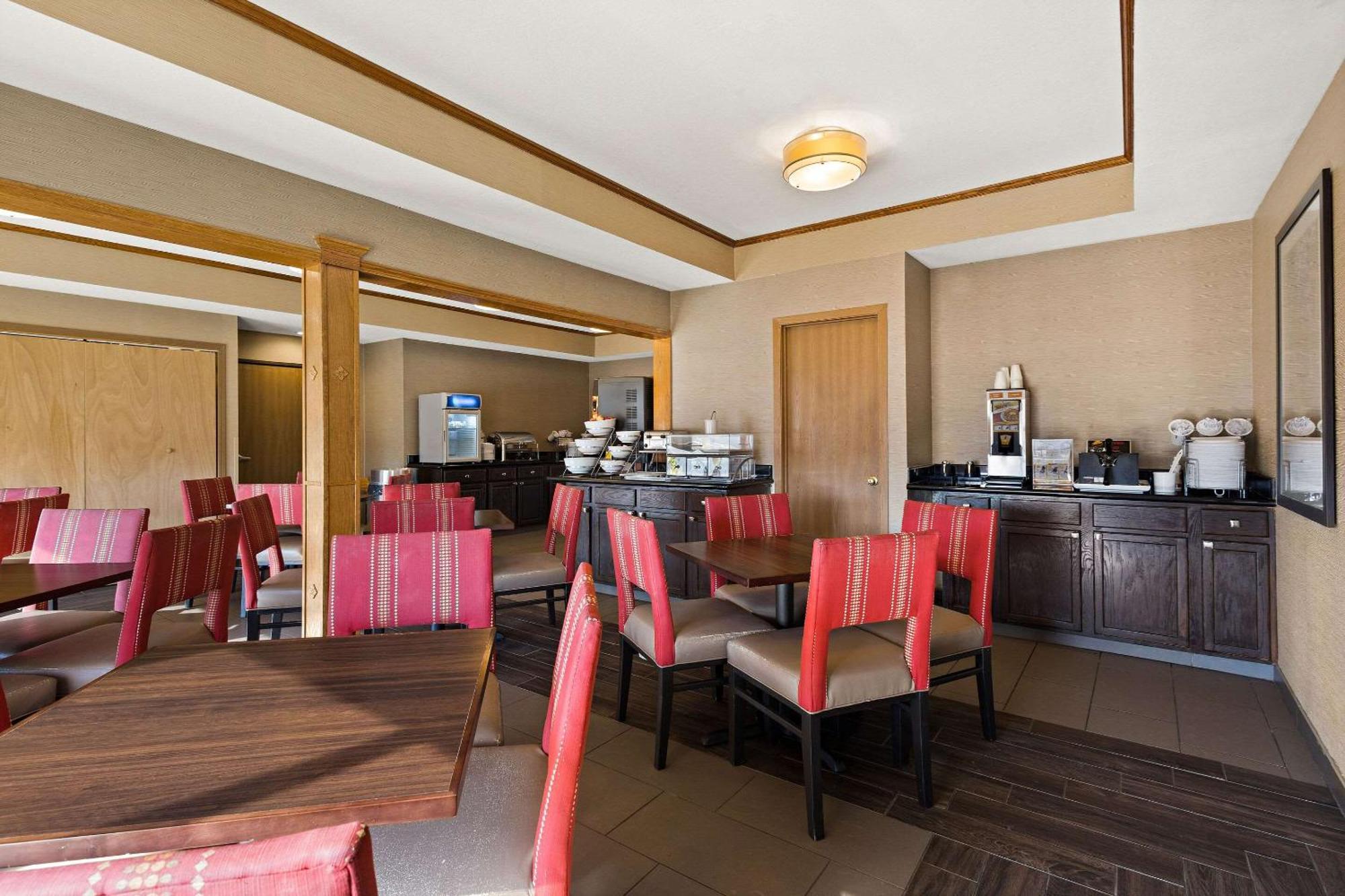 Comfort Inn Huntington Near University Extérieur photo