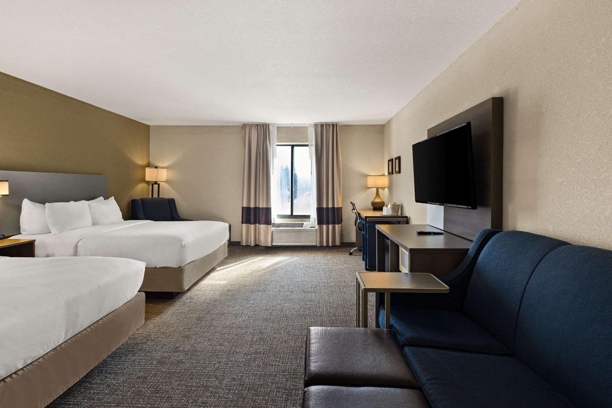 Comfort Inn Huntington Near University Extérieur photo